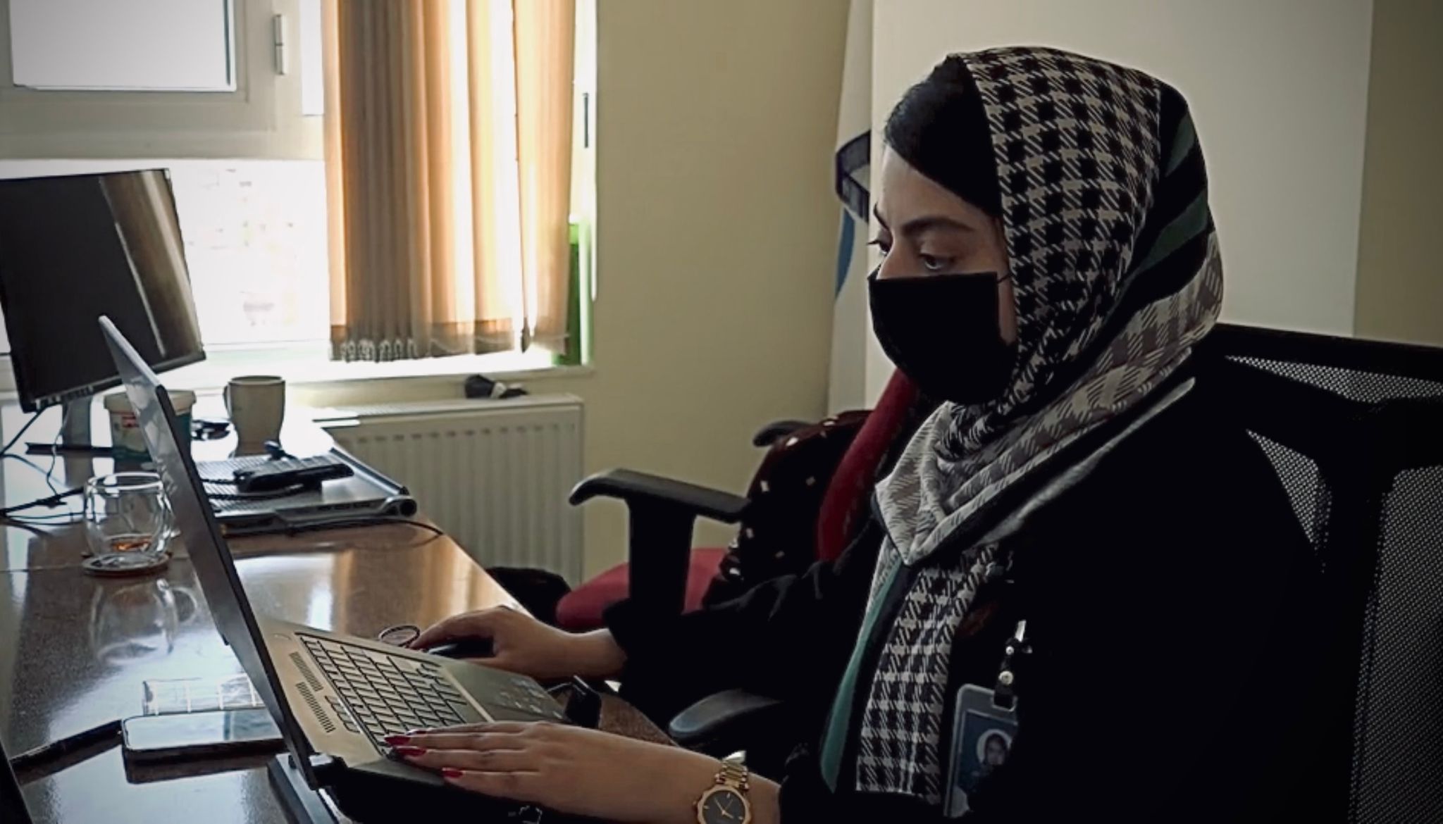 Afghan women and girls join online study programs despite Taliban’s ban on female education